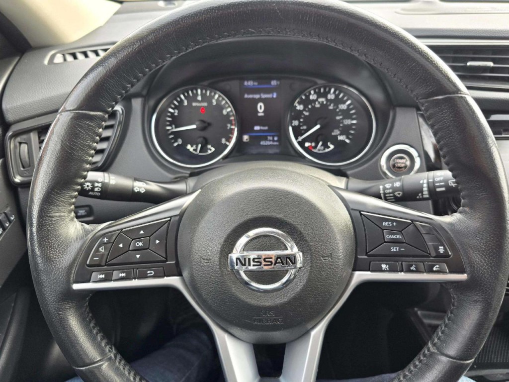 2018 Nissan Rogue Image 14