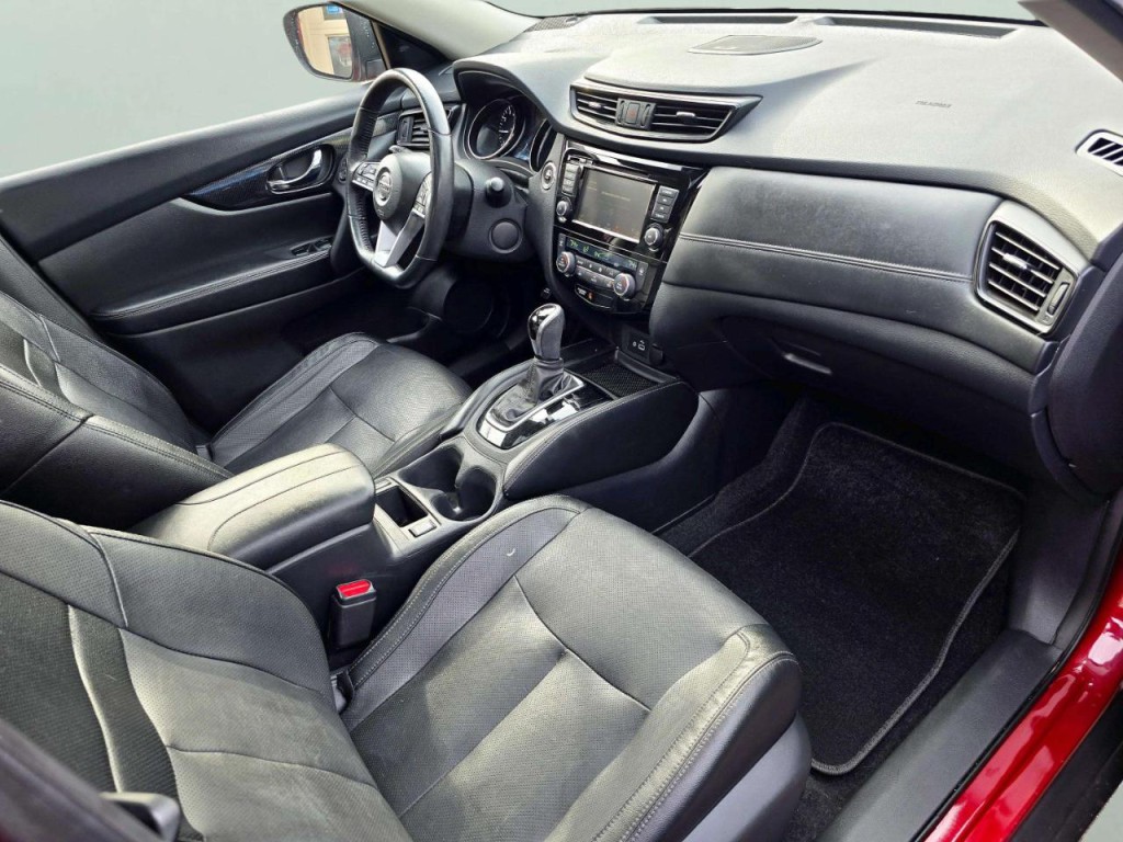 2018 Nissan Rogue Image 21