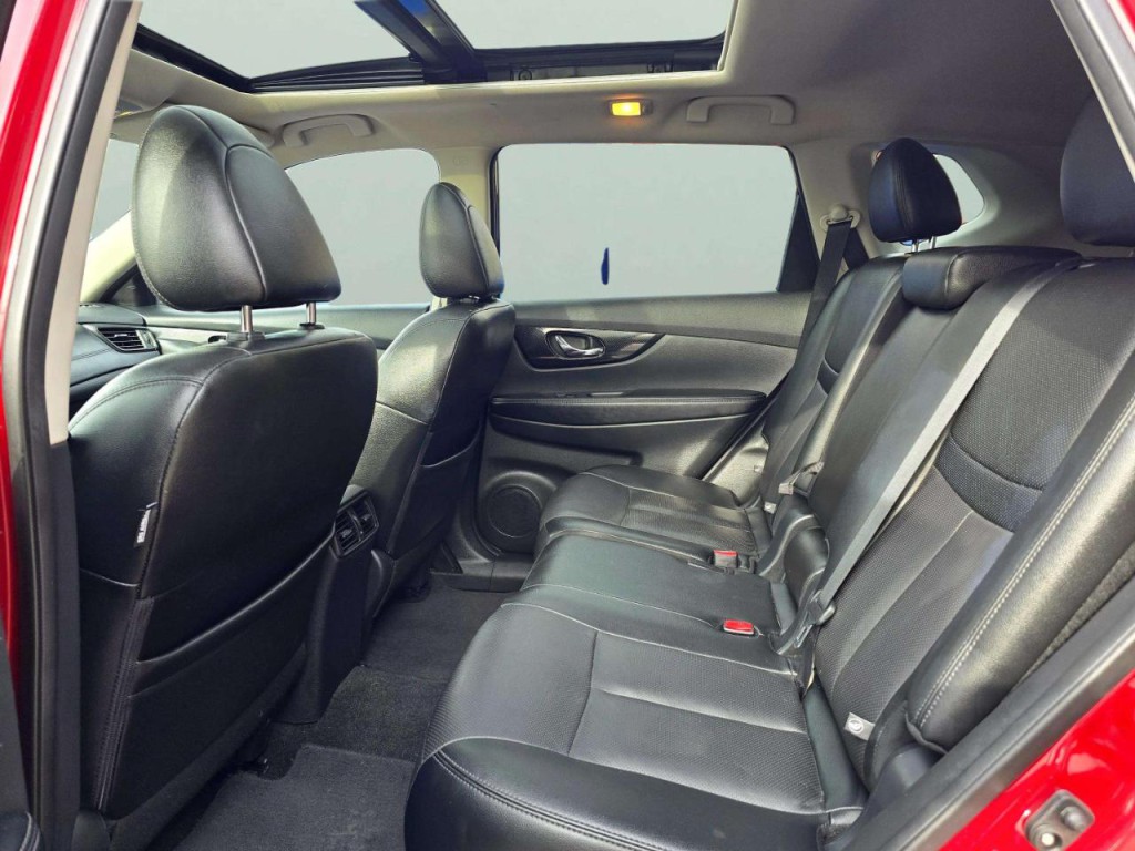 2018 Nissan Rogue Image 22