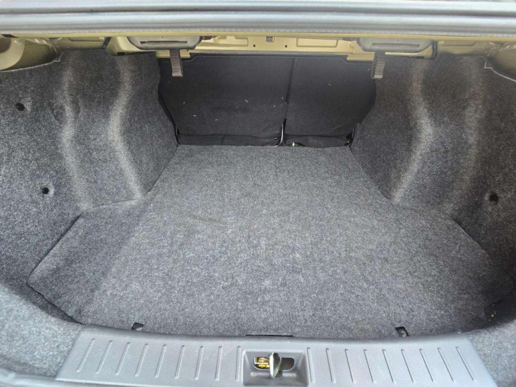 2023 Nissan Versa Image 22