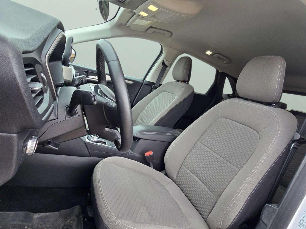 2021 Ford Escape Image 10