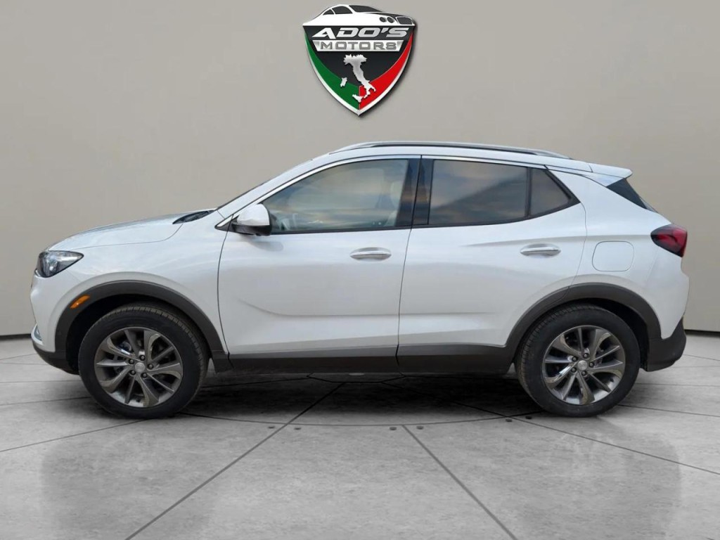 2022 Buick Enclave Image 2