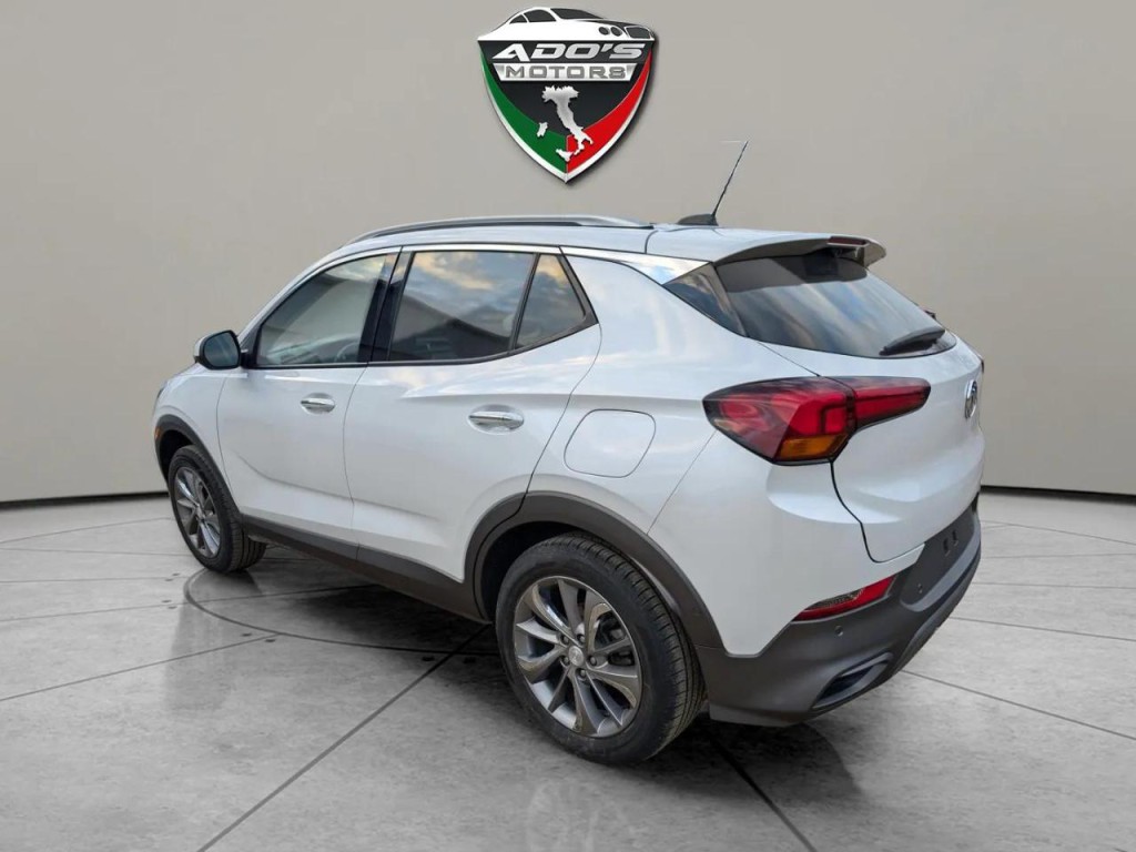 2022 Buick Enclave Image 3
