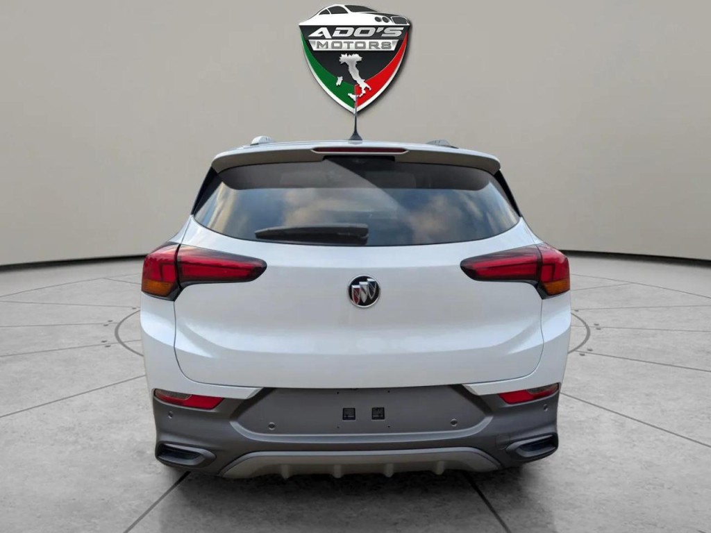 2022 Buick Enclave Image 4