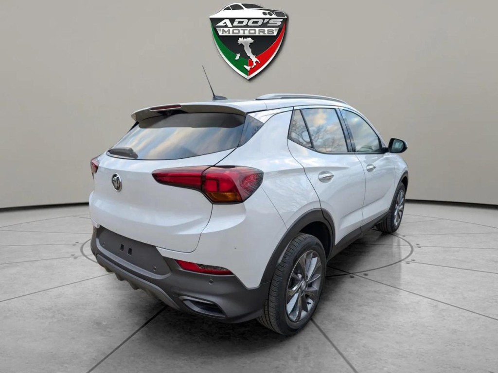 2022 Buick Enclave Image 5