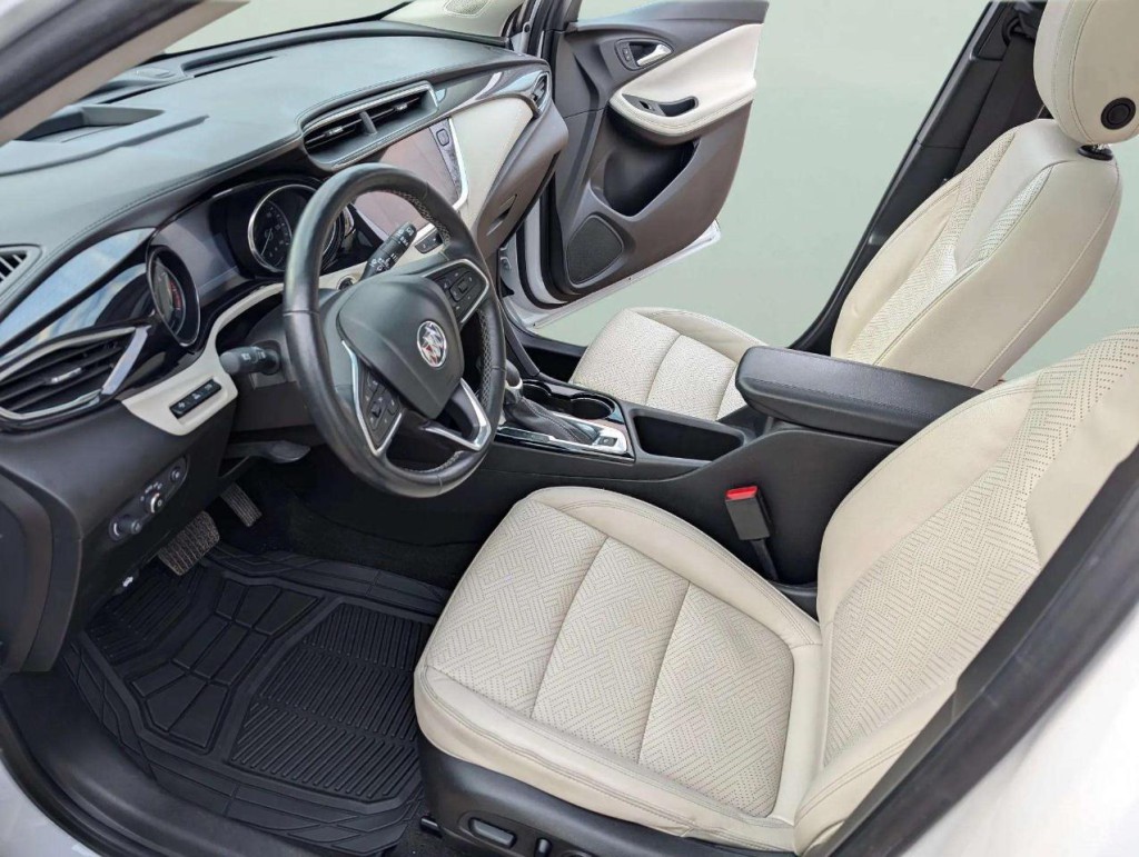 2022 Buick Enclave Image 10