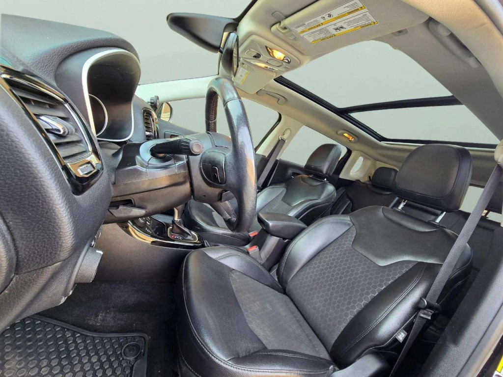 2019 Jeep Compass Image 10