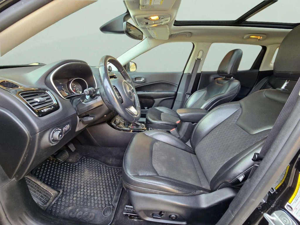 2019 Jeep Compass Image 11
