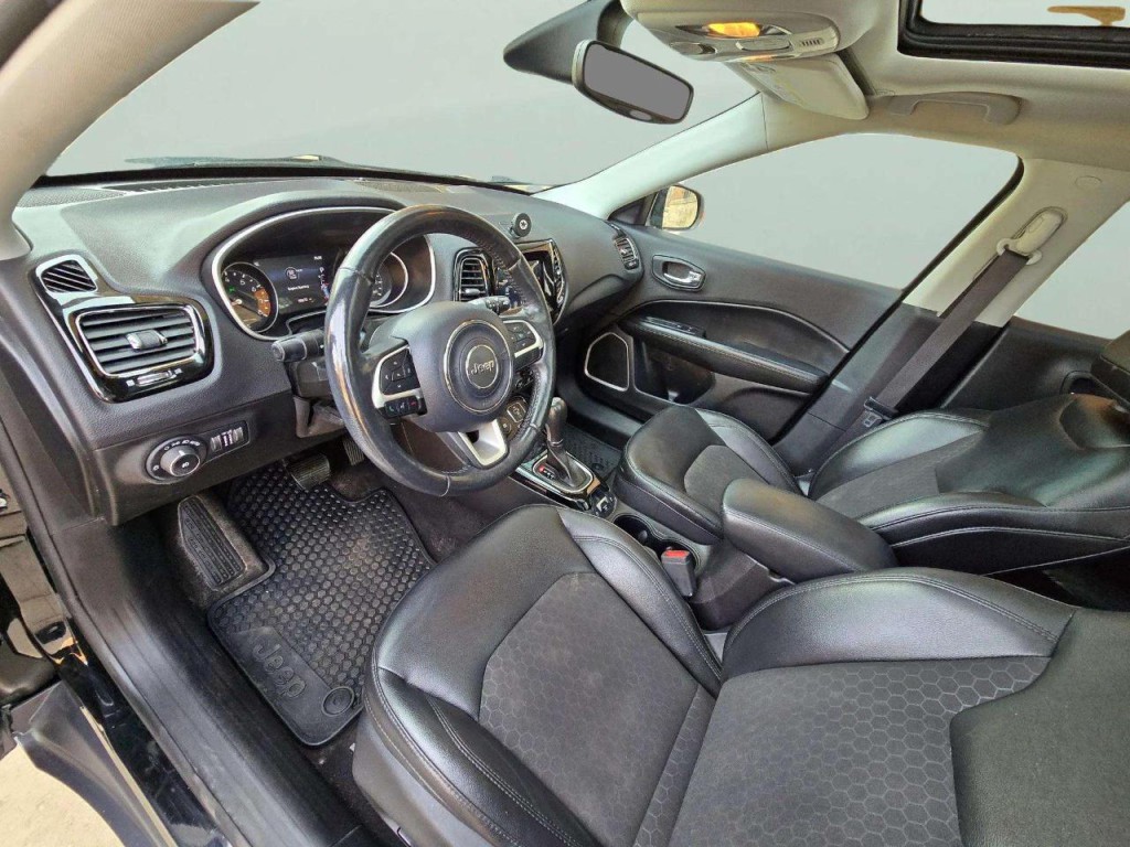 2019 Jeep Compass Image 12