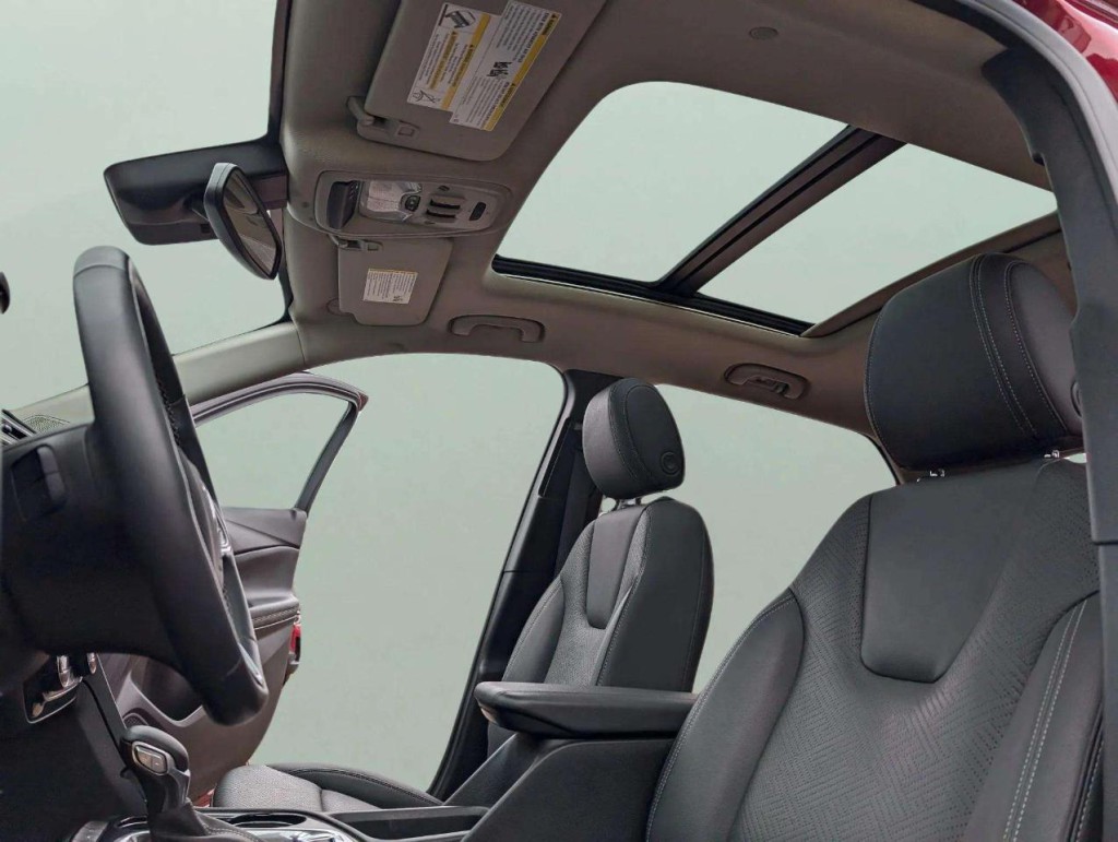 2023 Buick Enclave Image 9