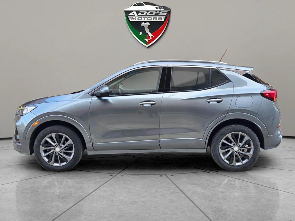 2022 Buick Enclave Image 2