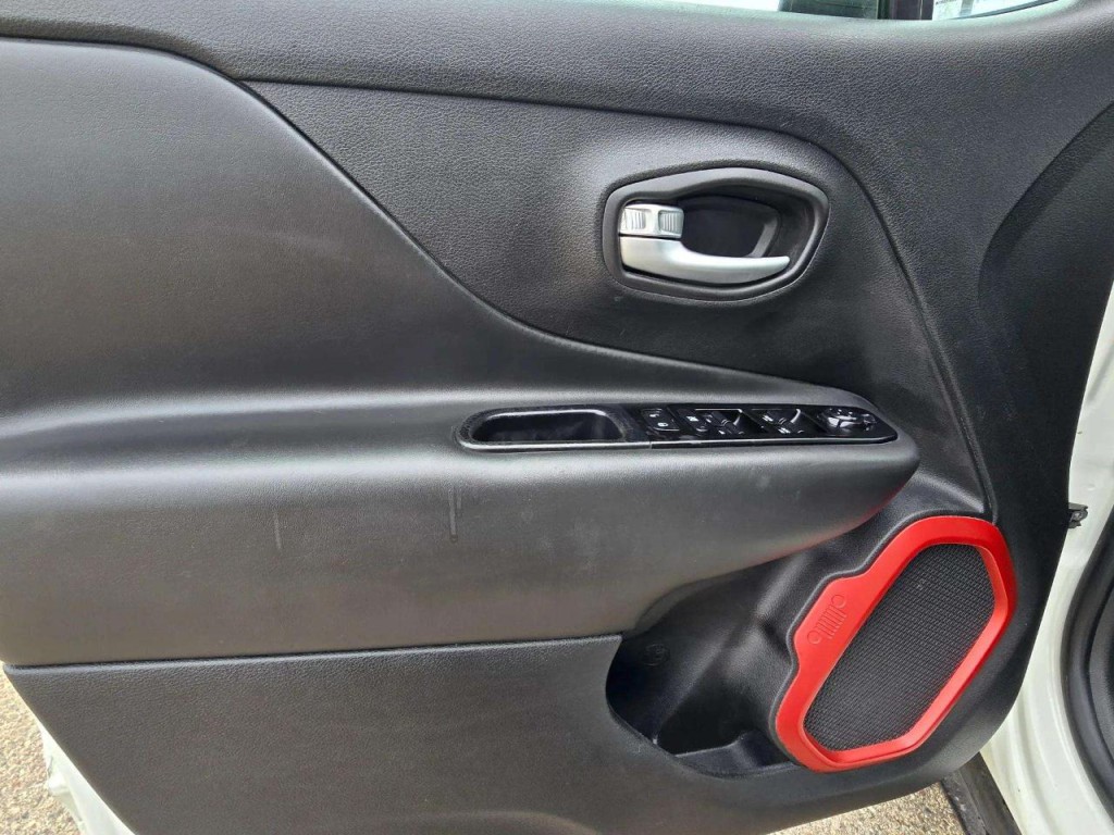 2020 Jeep Renegade Image 9
