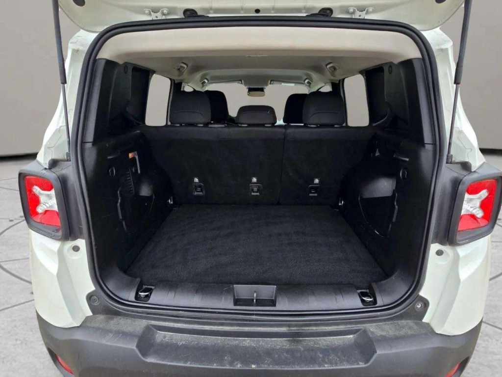2020 Jeep Renegade Image 26