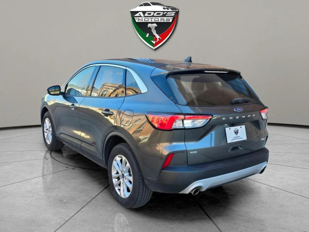 2020 Ford Escape Image 3