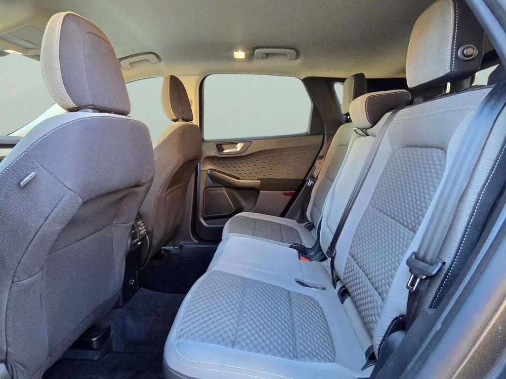 2020 Ford Escape Image 17