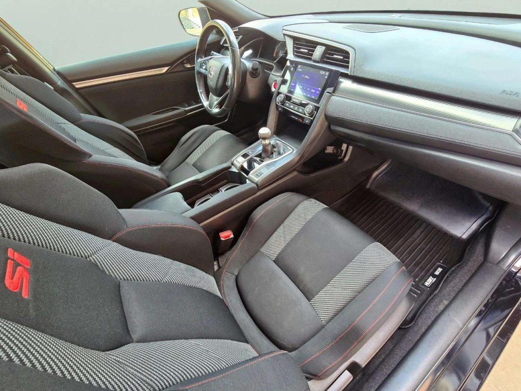 2017 Honda Civic Image 19