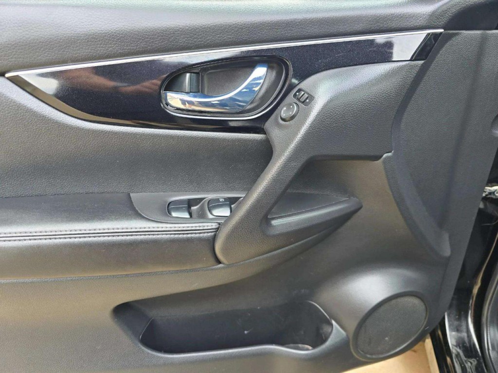 2019 Nissan Rogue Image 9