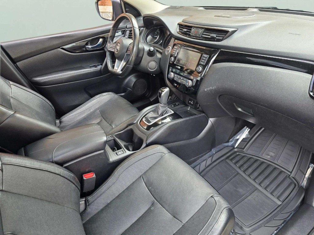 2019 Nissan Rogue Image 21