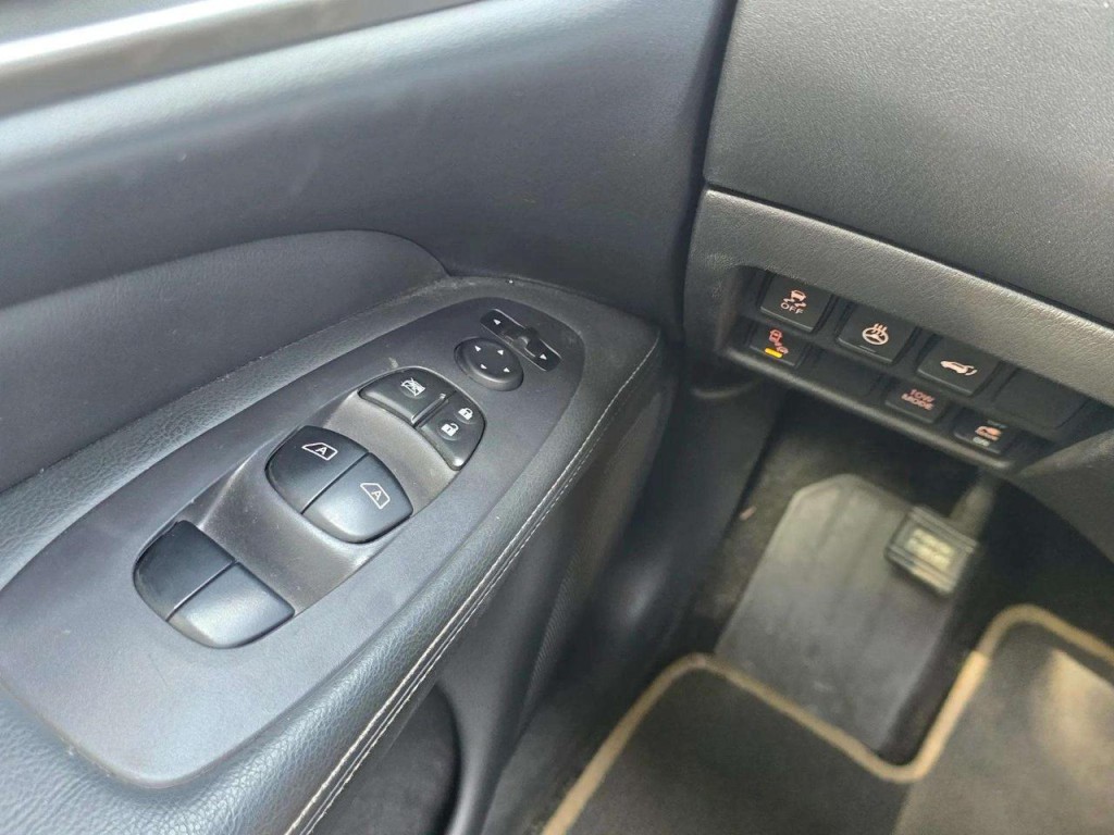 2018 Nissan Pathfinder Image 12