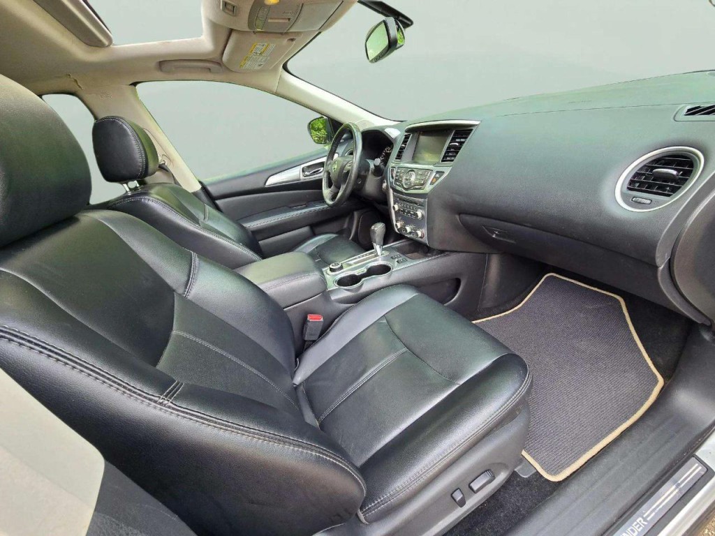 2018 Nissan Pathfinder Image 18