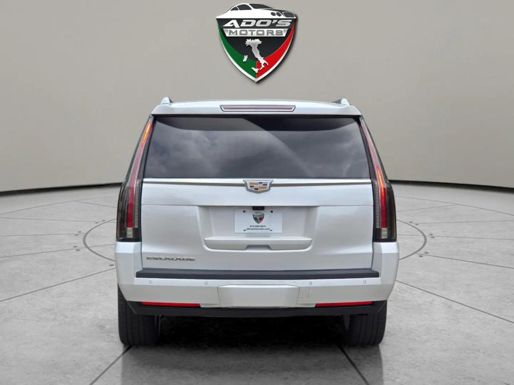 2019 Cadillac Escalade Image 4