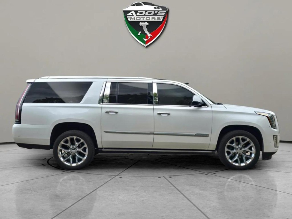 2019 Cadillac Escalade Image 6