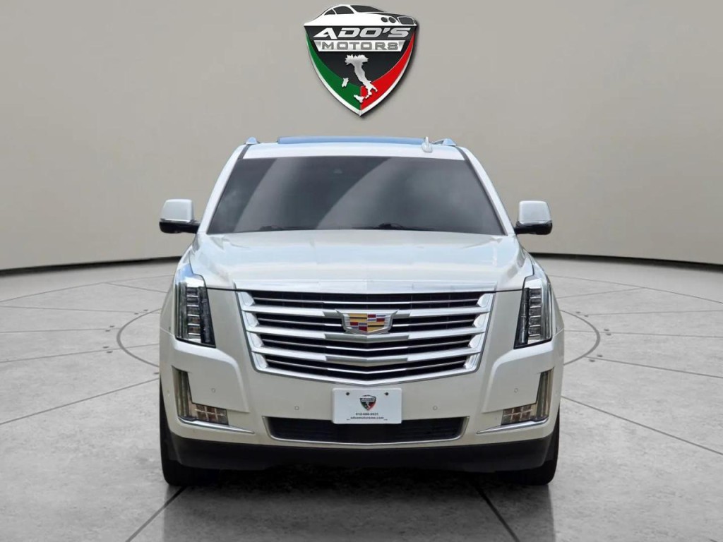 2019 Cadillac Escalade Image 8