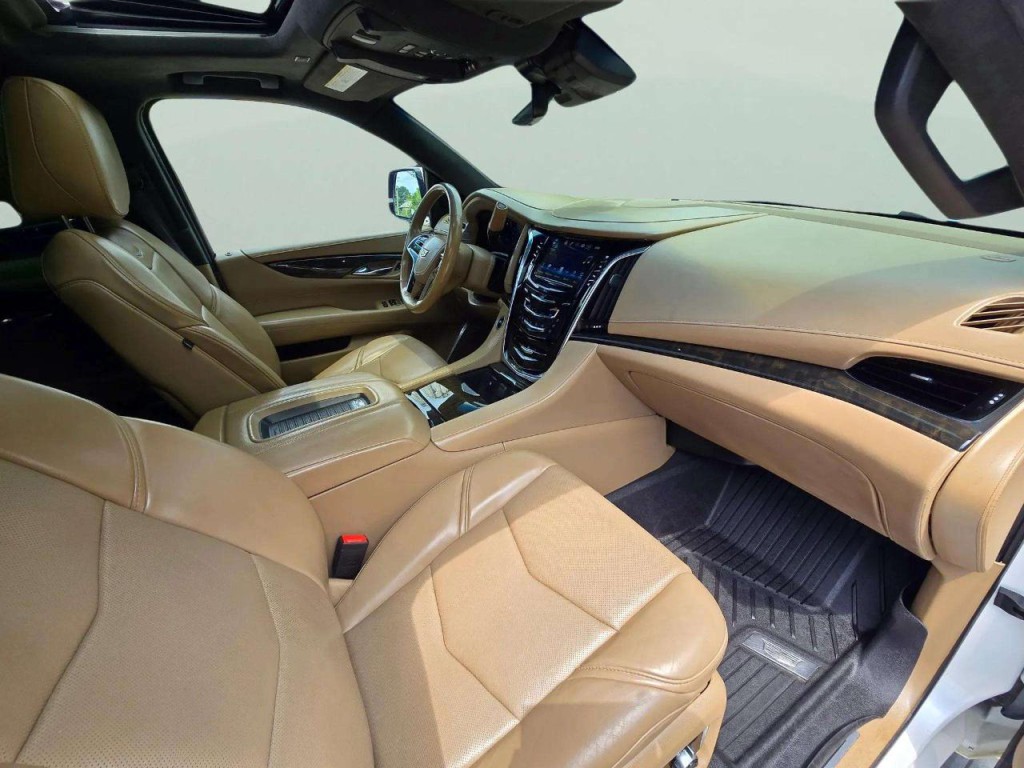 2019 Cadillac Escalade Image 24