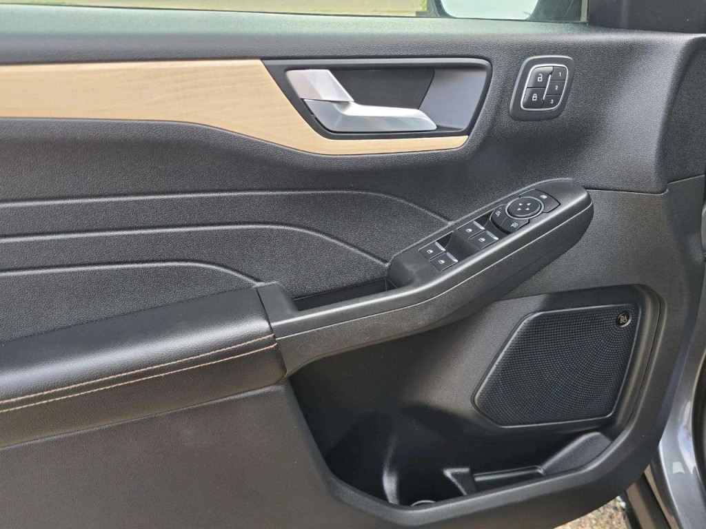 2022 Ford Escape Image 9
