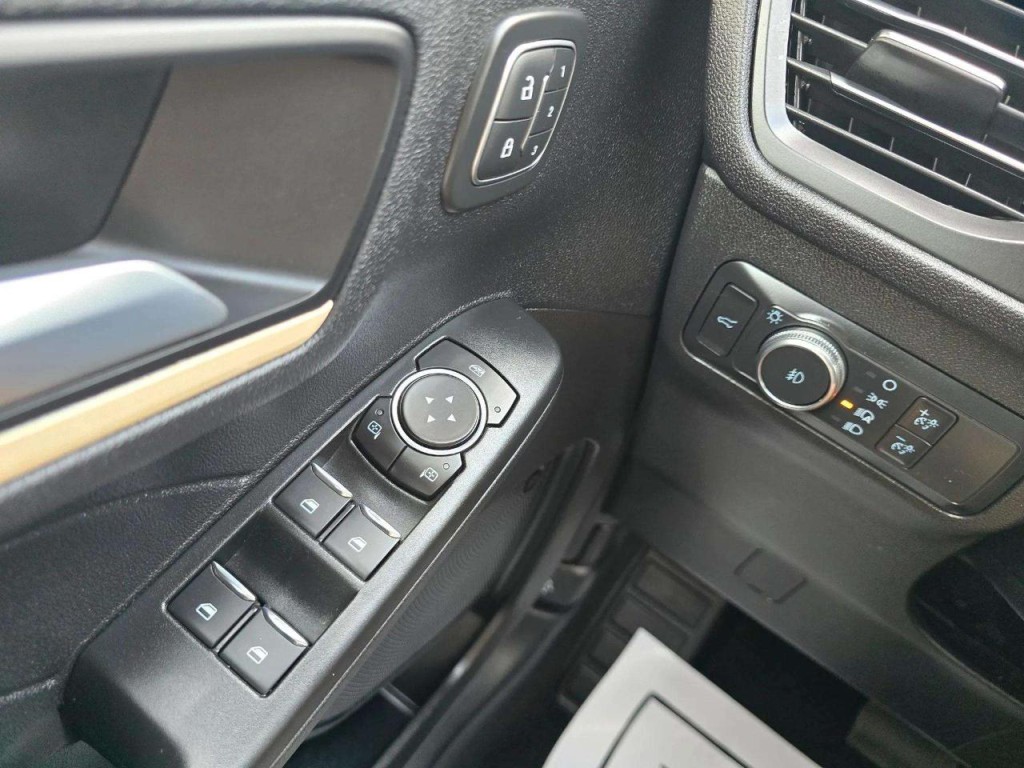2022 Ford Escape Image 14