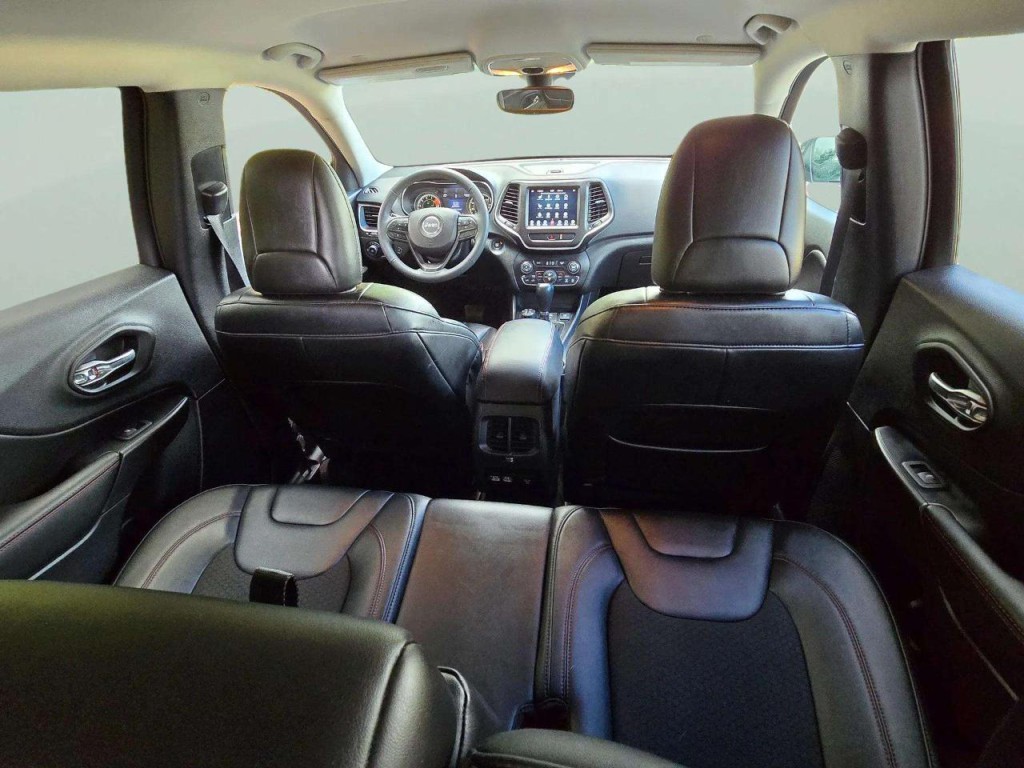 2022 Jeep Cherokee Image 25
