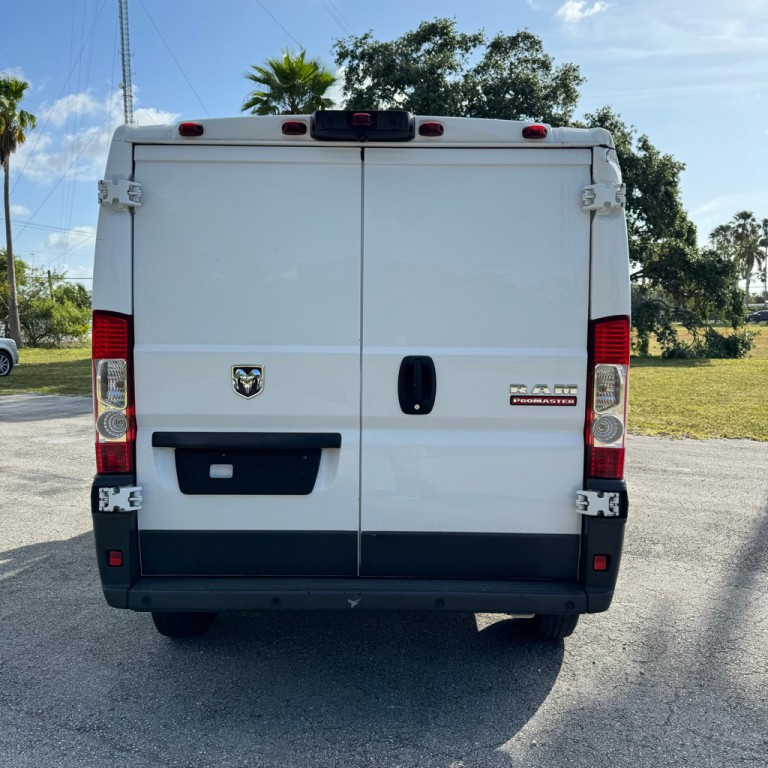 2017 RAM Promaster Image 6