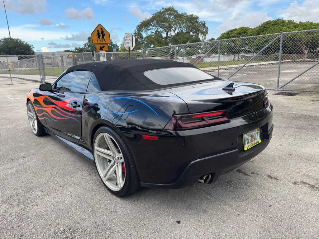 2015 Chevrolet Camaro Image 8