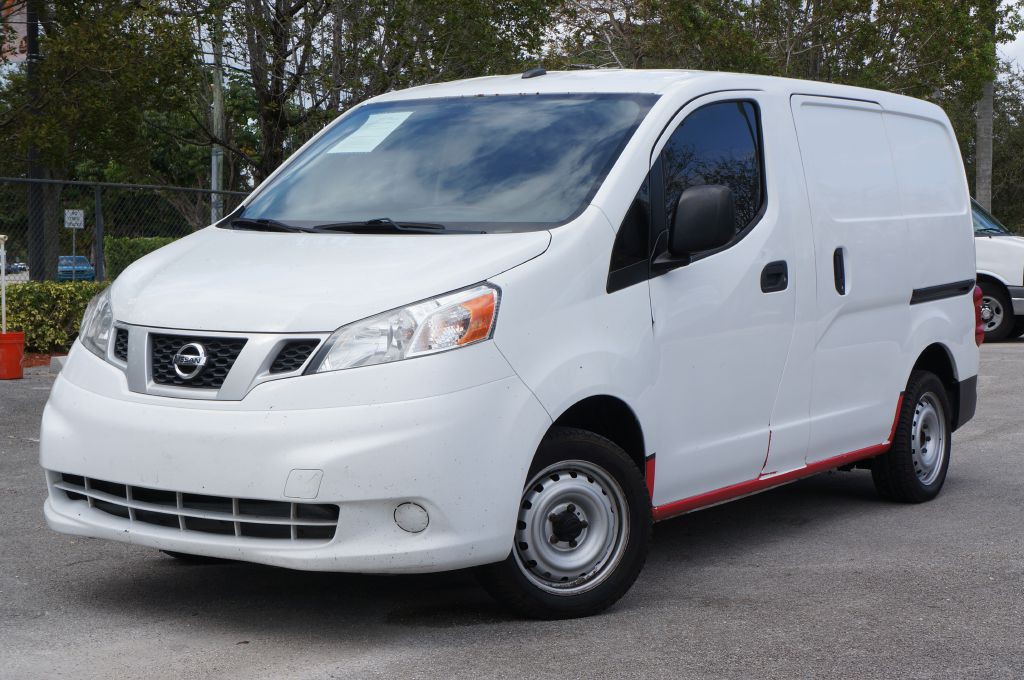 2020 Nissan NV200 Image 2