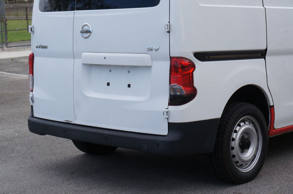 2020 Nissan NV200 Image 18