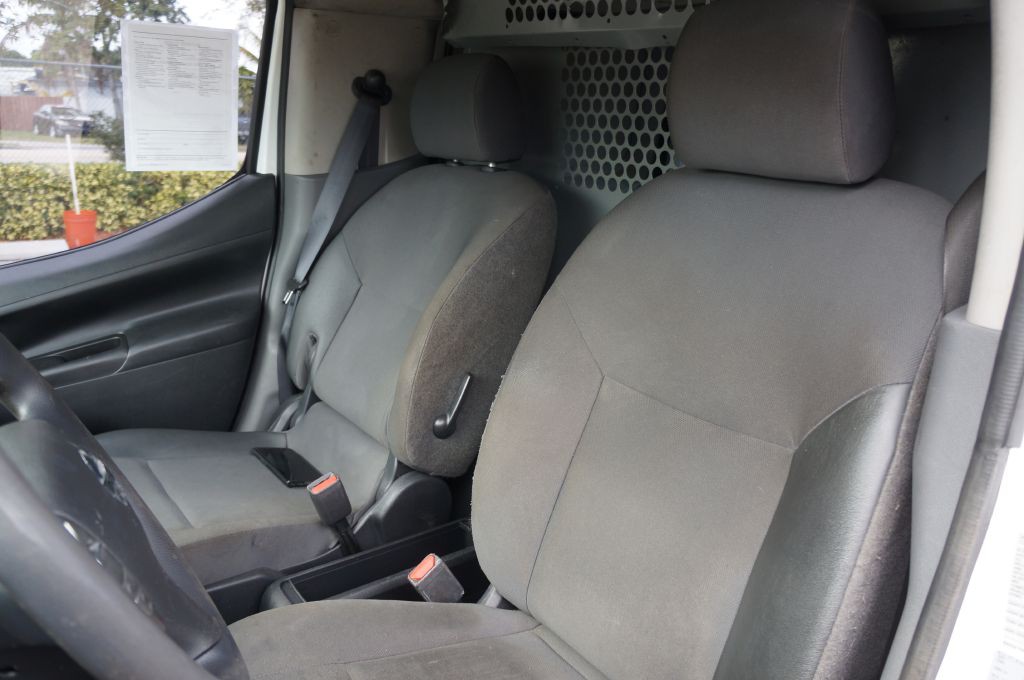 2020 Nissan NV200 Image 28