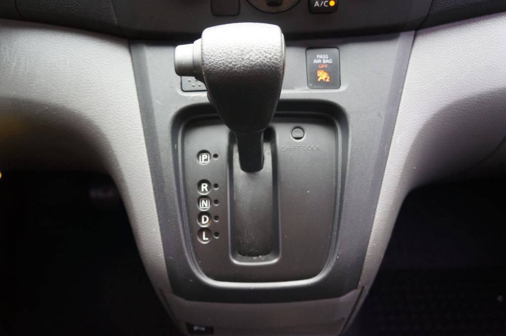 2020 Nissan NV200 Image 38