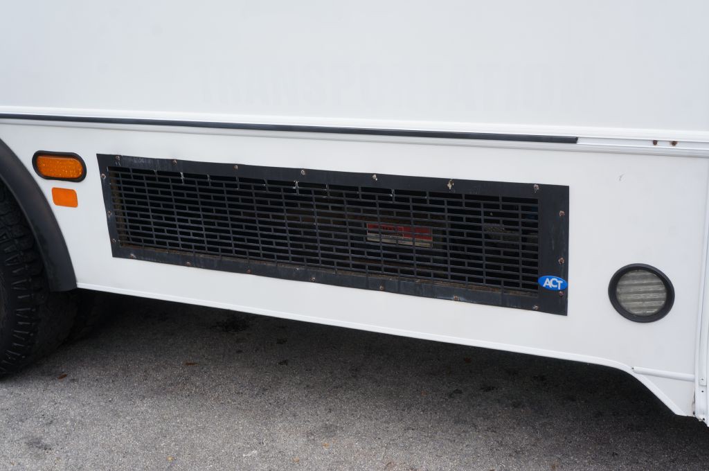 2015 Ford Econoline Image 15