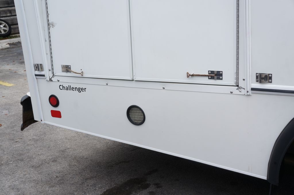 2015 Ford Econoline Image 16