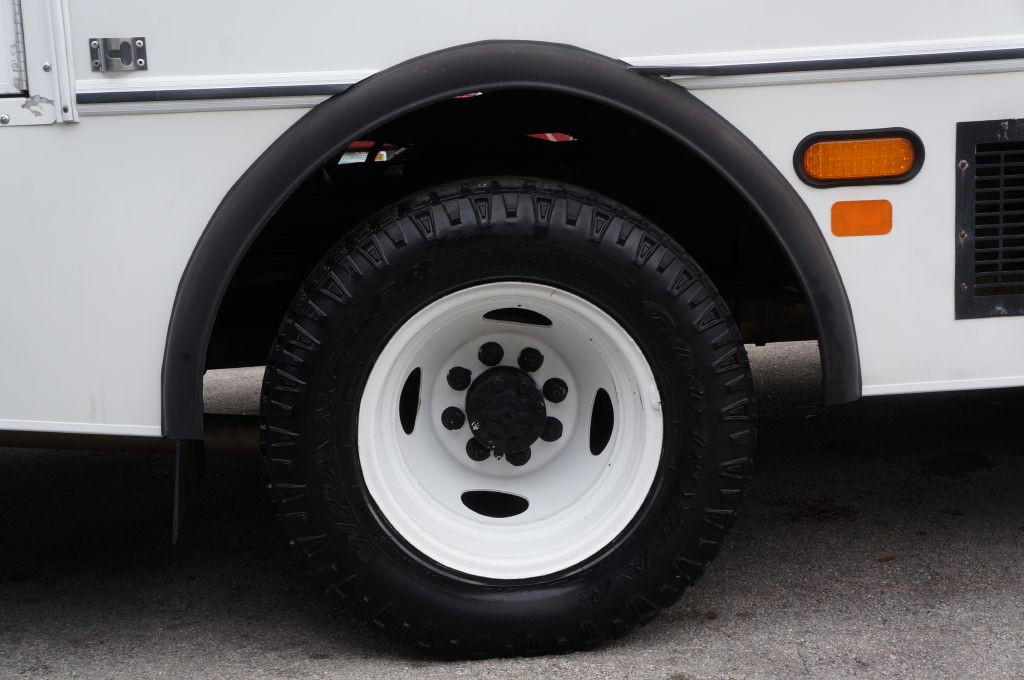 2015 Ford Econoline Image 21