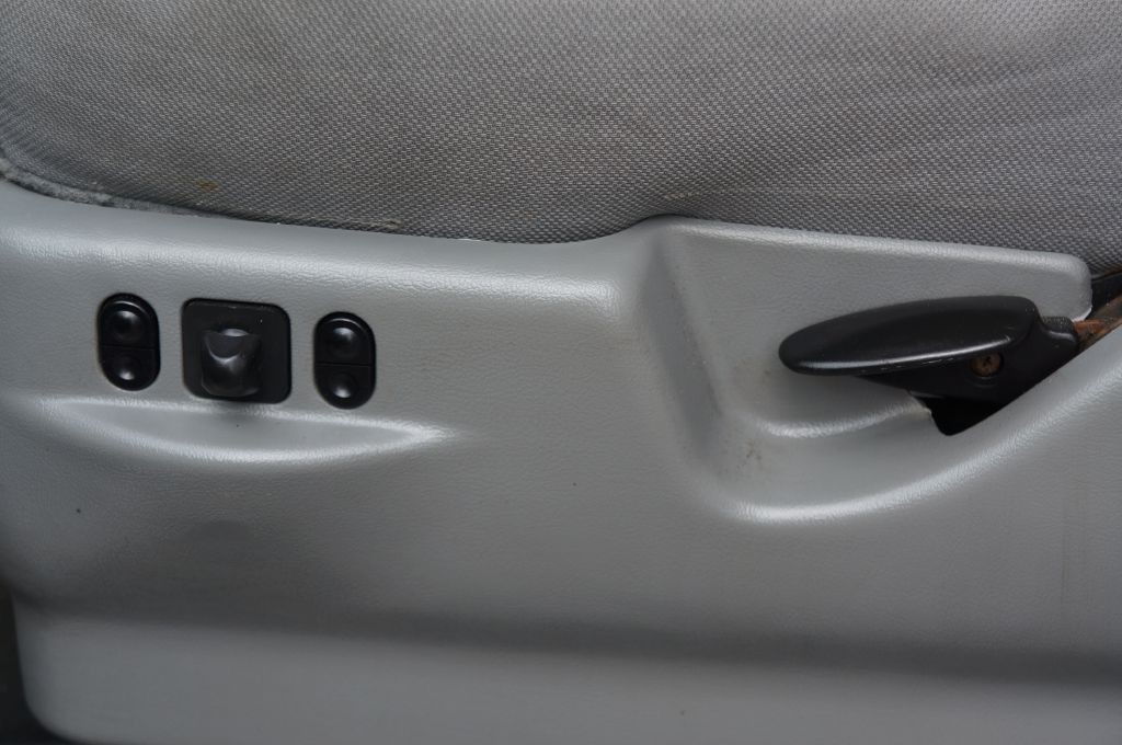 2015 Ford Econoline Image 27