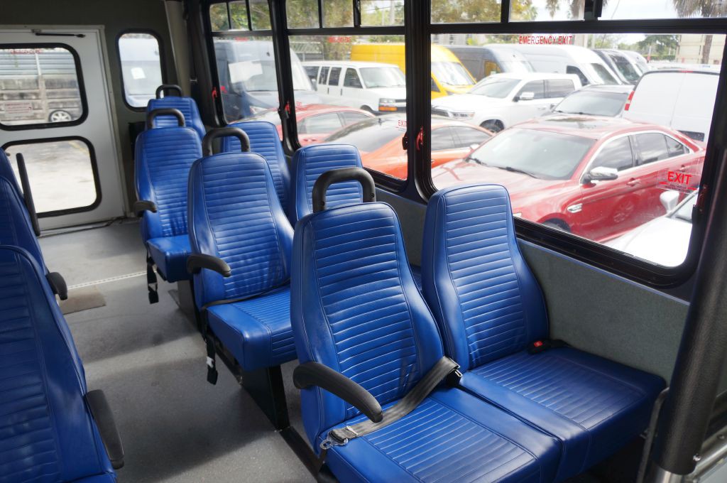 2015 Ford Econoline Image 28