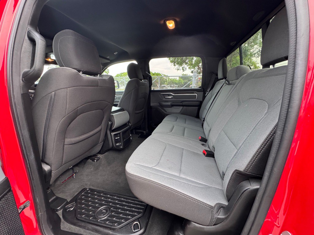 2023 RAM 1500 Image 9