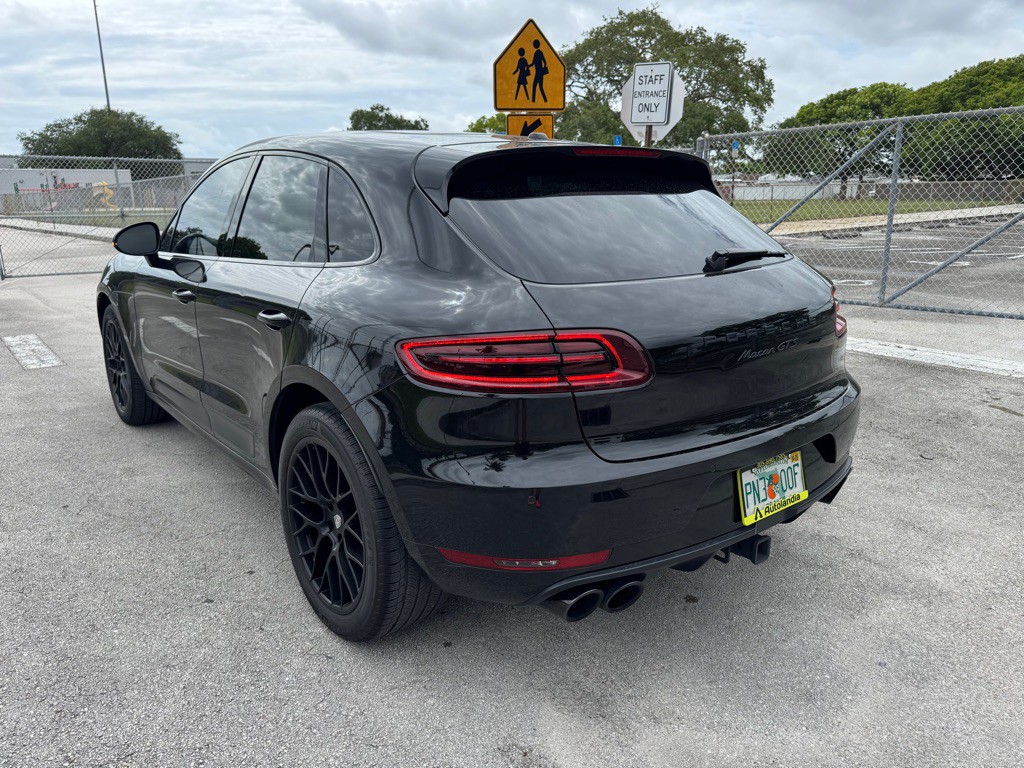 2017 Porsche Macan Image 7