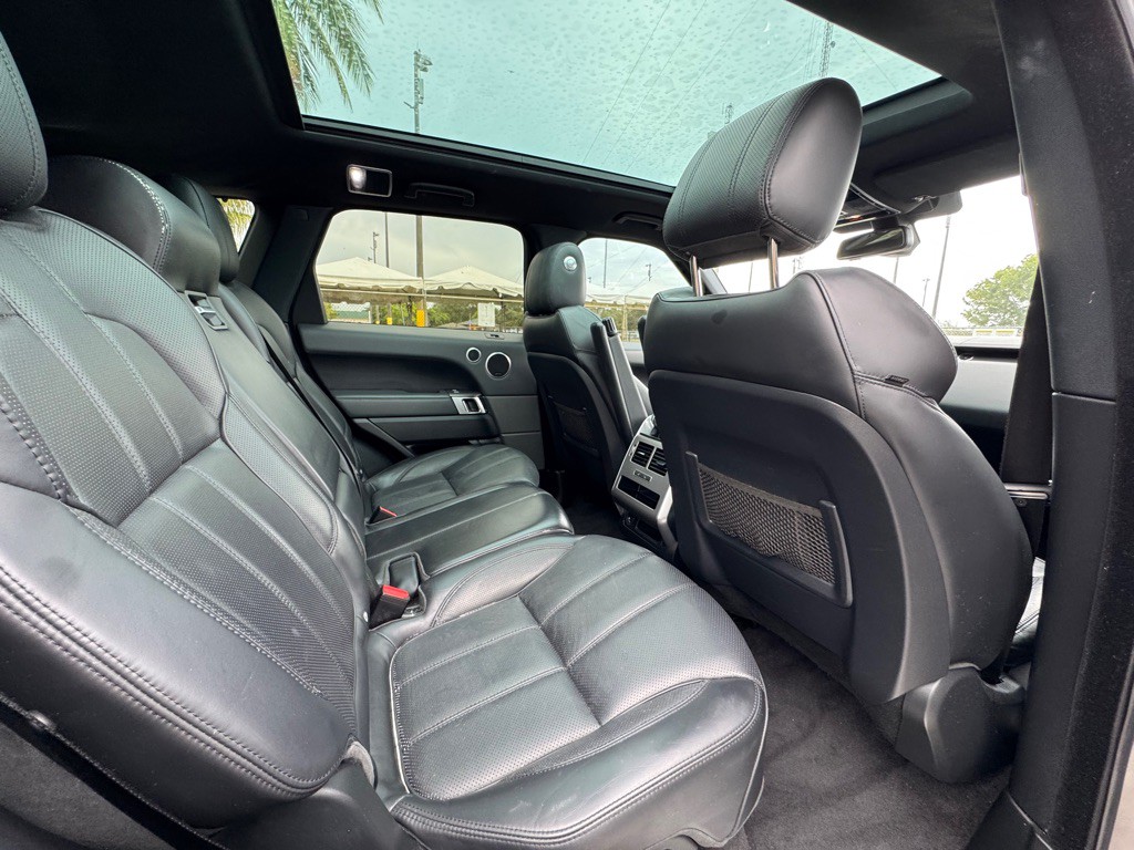 2015 Land Rover Range Rover Sport Image 11
