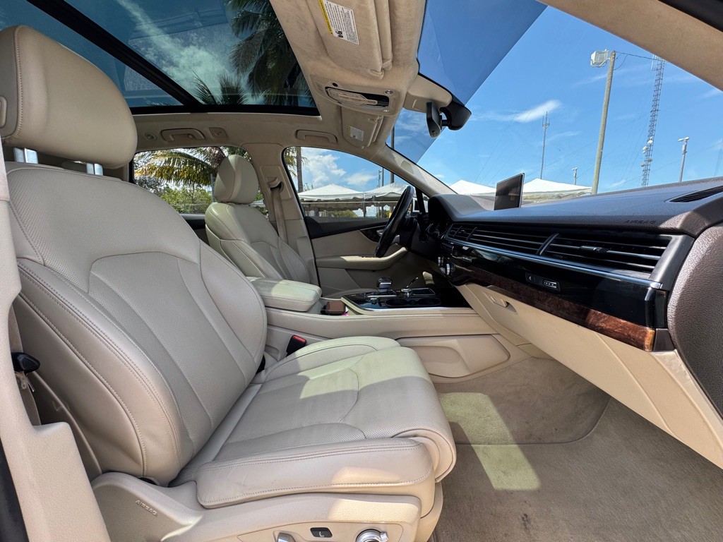 2018 Audi Q7 Image 12