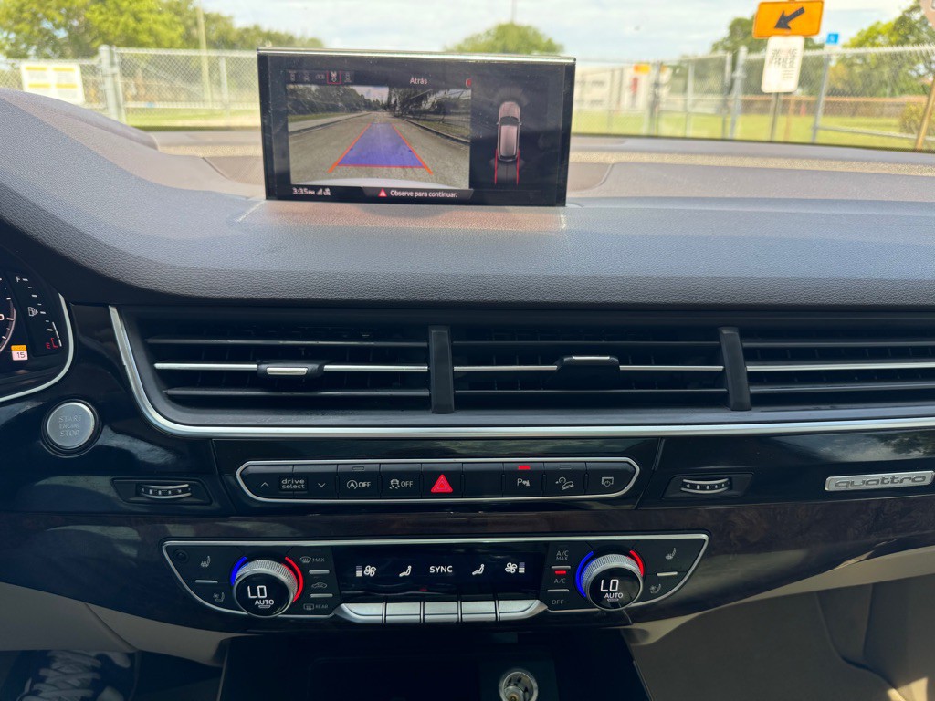2018 Audi Q7 Image 16