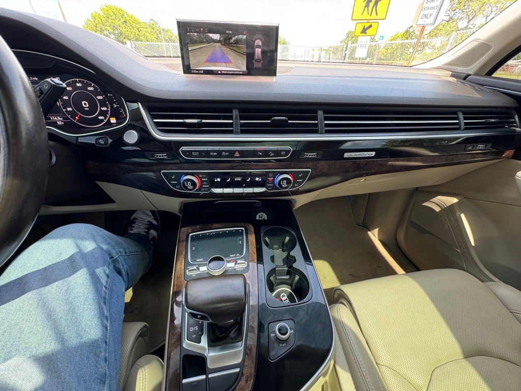 2018 Audi Q7 Image 17