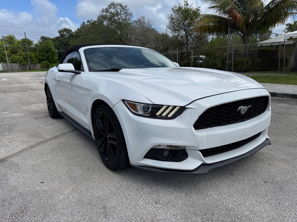 2015 Ford Mustang Image 4