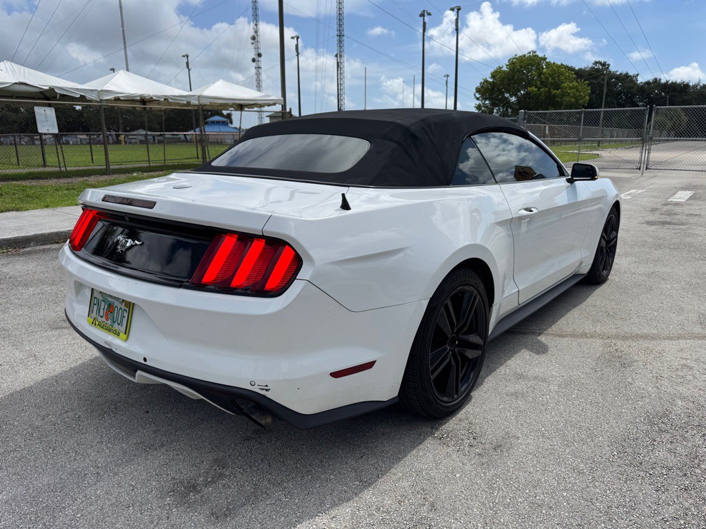 2015 Ford Mustang Image 6